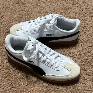 Puma Classic White and Black Trainers